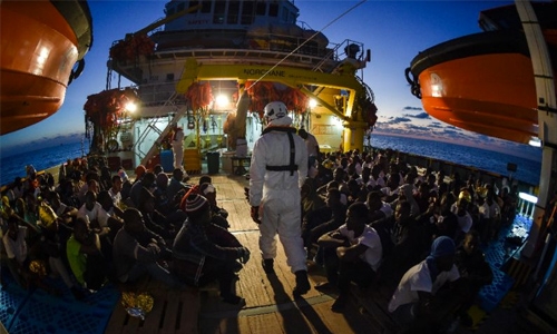 Italian rescuers save 1,500 migrants in Med Italian rescuers save 1,500 migrants in Med
