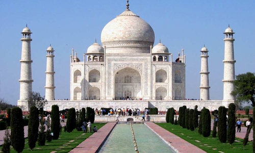 India's Taj Mahal briefly shut down after bomb scare