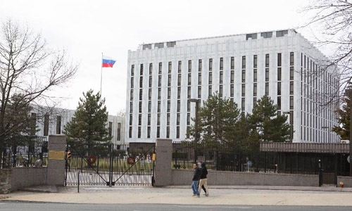 Russia demands US return diplomat compounds ahead of talks