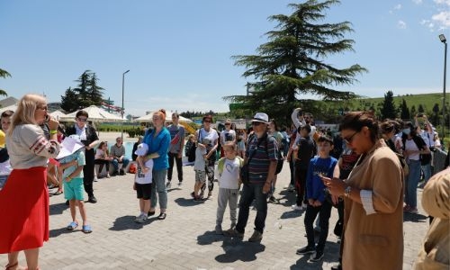 Special day held for Ukrainian refugees Special day held for Ukrainian refugees