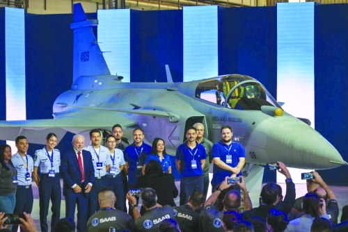 Brazil unveils first locally made supersonic fighter jet 