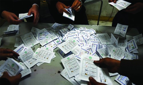 Low turnout in first Egypt parliament poll after Islamists crushed Low turnout in first Egypt parliament poll after Islamists crushed