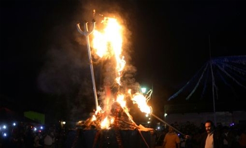 Guatemalans 'burn the devil' in annual holiday tradition