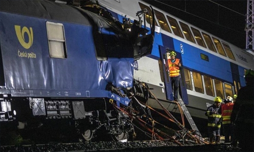 Train strikes, kills 9 workers on track in northwest China