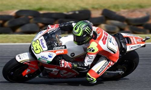 Crutchlow wins Australian MotoGP, Marquez crashes Crutchlow wins Australian MotoGP, Marquez crashes