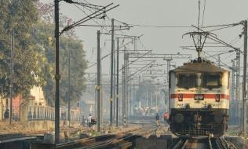 India train accident injures at least 42