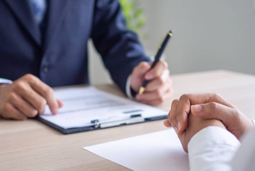 Ex-employees in Bahrain made redundant and not paid ‘promised payout’ Ex-employees in Bahrain made redundant and not paid ‘promised payout’