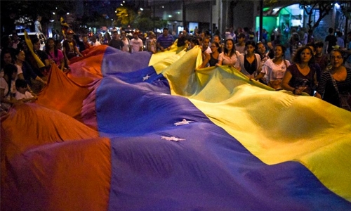 Struggle looms as Venezuela opposition vows to fix crisis