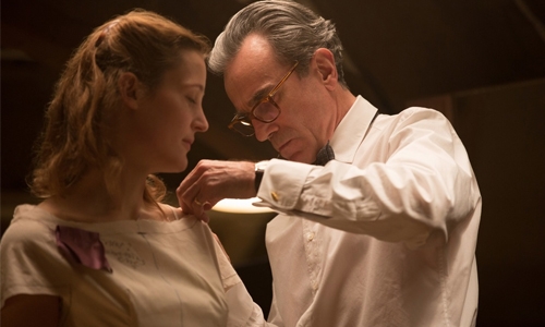 Phantom Thread: Daniel Day-Lewis bows out in style with drama of delicious pleasure