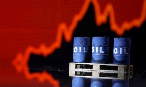 Oil prices fall for a second day amid concerns of expected recession