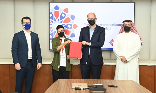 Batelco grants university student four-year scholarship