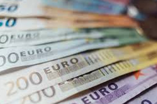 Euro hits one-week high as vaccine hopes lift investor spirits