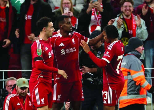 Isak scores first Liverpool goal in League Cup win, Chelsea survive scare